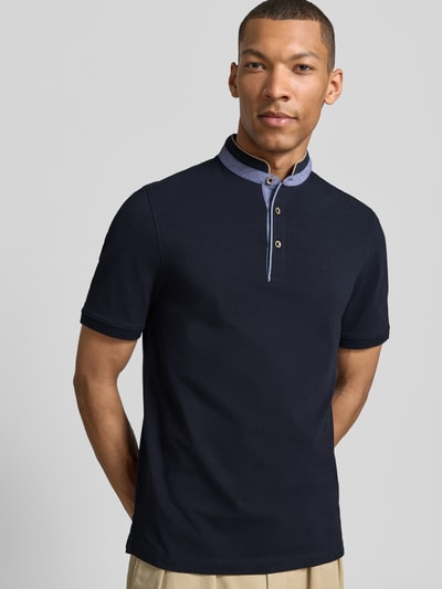 bugatti Regular Fit Poloshirt mit Stehkragen und Logo-Stitching Marine 3