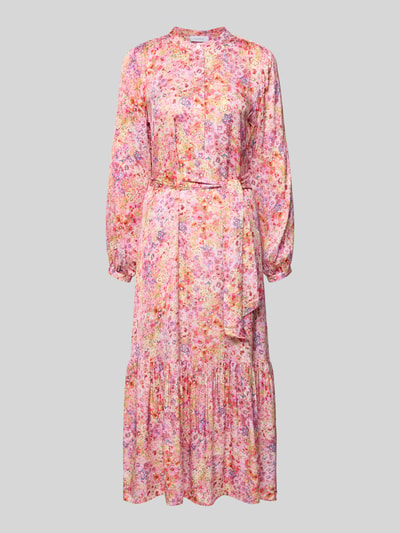 Produktfoto, Midikleid aus Viskose mit Bindegürtel von Rich & Royal in pink gemustertem Allover-Look, A-Linie, Rundhalsausschnitt, Knopfleiste, Bindegürtel, langärmlig, fließende Struktur