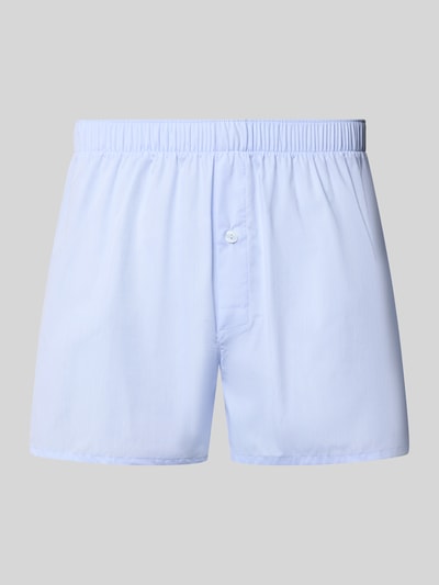 Produktfoto, Boxershorts mit elastischem Bund von Hanro aus reiner Baumwolle, lockerer Schnitt, Knopfverschluss, hellblau, glatte Textur.