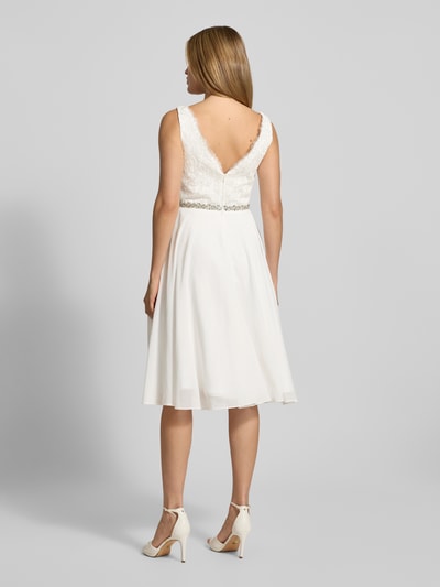 Mascara Brautkleid mit floraler Spitze und Ziersteinen Ecru 5