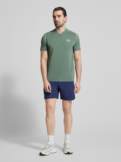 EA7 Emporio Armani Regular Fit T-Shirt mit Stehkragen Gruen 1