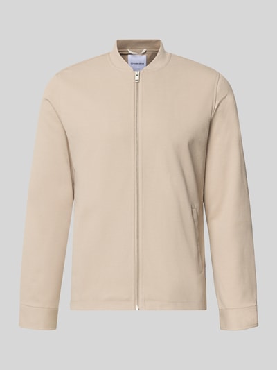Produktfoto, Slim Fit Sweatjacke mit Stehkragen von Lindbergh, Mieszanka materiałów z dodatkiem streczu, zamek błyskawiczny, wpuszczane kieszenie, długość tyłu w rozmiarze M 67 cm, długość rękawów w rozmiarze M 66 cm, kolor beżowy, gładka tekstura