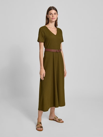 Zero Midikleid mit V-Ausschnitt und Gürtel Oliv 1