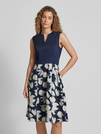 s.Oliver BLACK LABEL Knielange jurk met bloemenmotief Marineblauw - 4