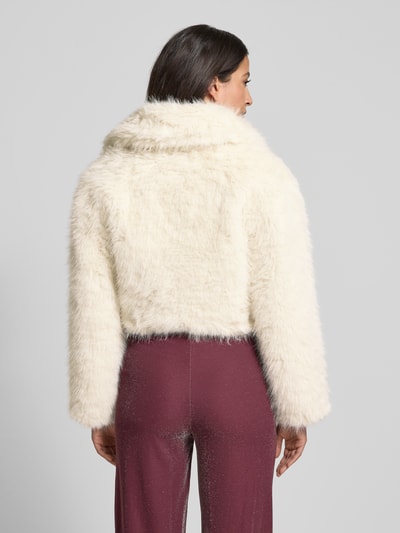 GUIDO MARIA KRETSCHMER WOMAN Cropped Jacke aus Kunstfell Modell 'Daria' Offwhite 5
