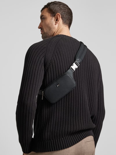 BOSS Smartphone-Tasche in Leder-Optik Modell 'Ray' Black 1