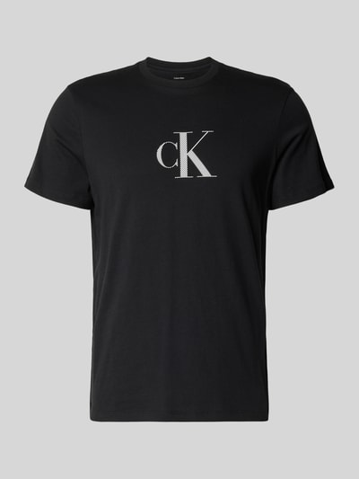 Produktfoto, T-Shirt mit Rundhalsausschnitt und Logo von CK Calvin Klein in Schwarz, Reine Baumwolle, Regular-Fit, Rückenlänge bei Größe M 70 cm