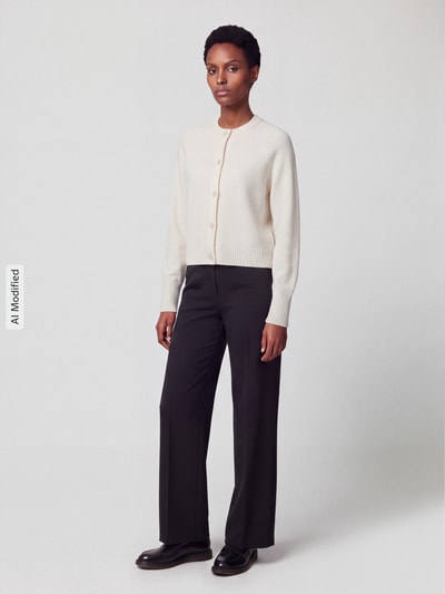 Jake*s Casual Strickjacke aus reiner Wolle mit Label-Detail Offwhite 1