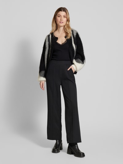 ZABAIONE Wide Leg Stoffhose mit fixierten Bügelfalten Black 1