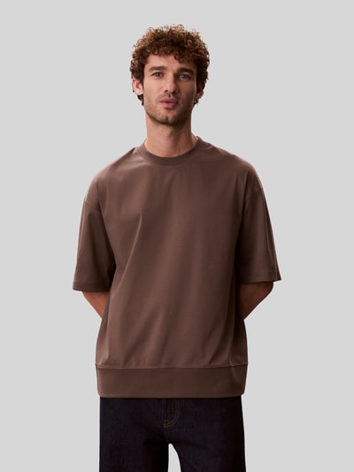 CK Calvin Klein t-shirt o kroju regular fit z czystej bawełny Średniobrązowy 4