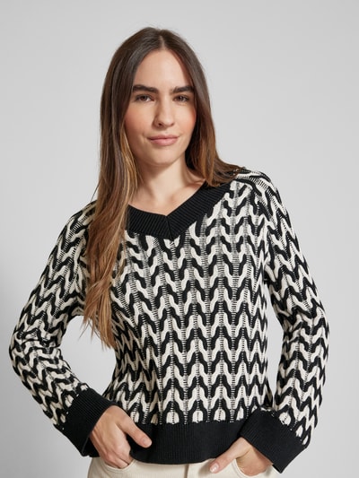 Christian Berg Woman Gebreide pullover met V-hals Zwart - 3