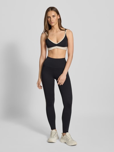 P.E Nation Biustonosz sportowy na cienkich ramiączkach model ‘PARAMOUNT’ Czarny 1