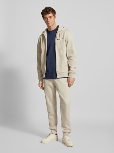 CHAMPION Regular Fit Sweatpants mit Logo-Stitching Beige 1