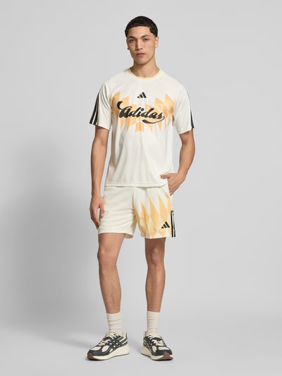adidas Sportswear T-Shirt mit Logo- und Motivprint Offwhite 1