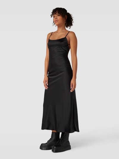 Review Midikleid mit Schnürung Black 1