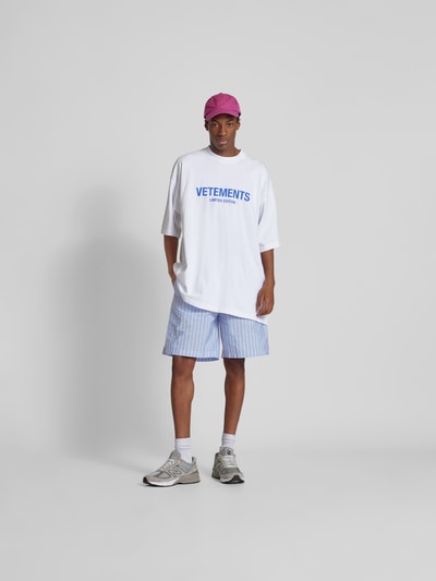 VETEMENTS Shorts mit Streifenmuster Blau 1