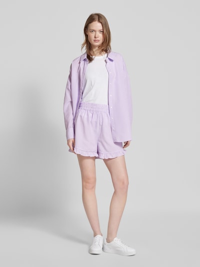 A-view Relaxed Fit Shorts mit Strukturmuster Modell 'Sonja' Lila 1