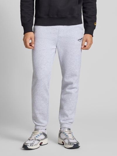 Jack & Jones Regular Fit Sweatpants mit elastischen Bund Modell 'KANE' Hellgrau Melange 4