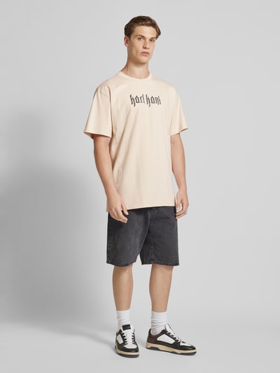 KARL KANI T-shirt met labelprint, model 'Signature' Beige - 1