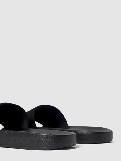Calvin Klein Jeans Slides mit Label-Print Schwarz 3