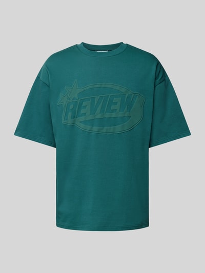 REVIEW Oversized T-Shirt mit Label-Print Bottle 2