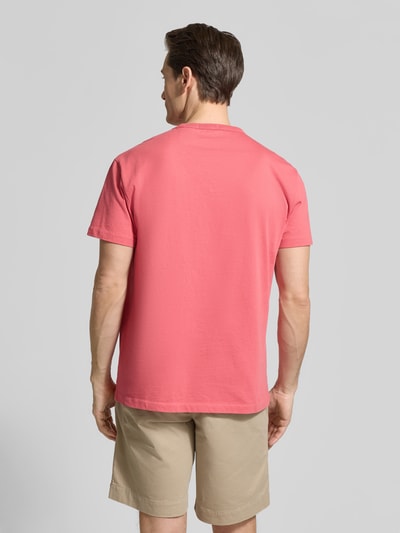 Männermodel trägt Regular Fit T-Shirt aus reiner Baumwolle von Polo Ralph Lauren in Optik: Unifarben, Kurzarm, Ganzkörperansicht Rückansicht.