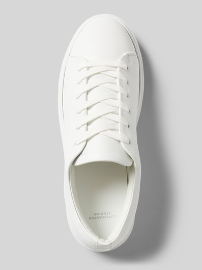 Produktfoto, Sneaker aus echtem Leder mit Logo-Detail von Copenhagen, Herren Sneaker in Weiß, abgerundete Passform, Schnürverschluss, Absatzhöhe 5 cm, Schafthöhe 8 cm, Schaftweite 8 cm, glatte Textur, Obersicht