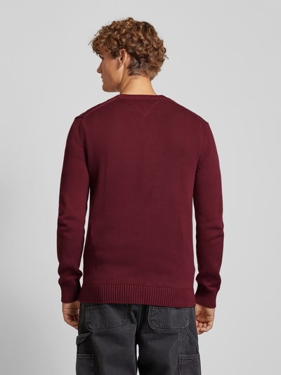 Tommy Jeans Slim fit gebreide pullover met logobadge Bordeaux - 5