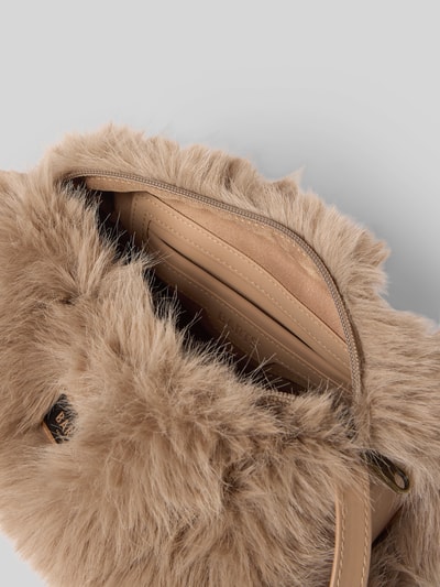 Barts Handtasche aus Kunstfell Modell 'Reydar' Hellbraun 5
