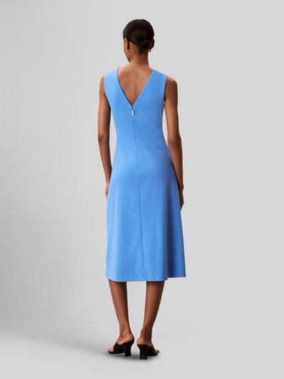Calvin Klein Womenswear Sukienka biznesowa z fałdami w talii Jasnoniebieski 5