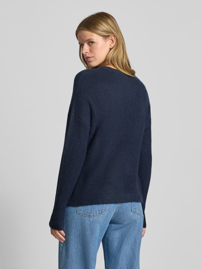 Only Sweter z dzianiny o kroju regular fit z dodatkiem wełny model ‘JERICO’ Granatowy 5