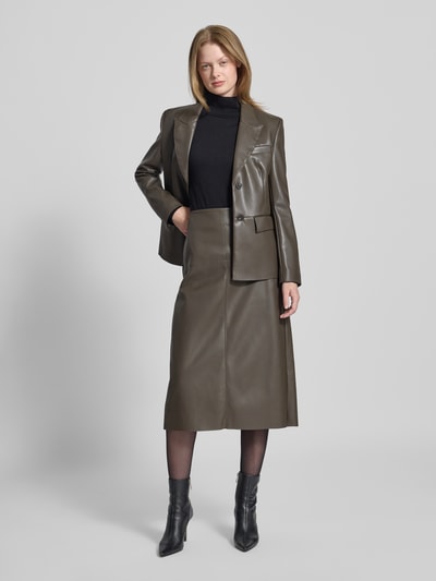 Christian Berg Woman Selection Żakiet o kroju slim fit z imitacji skóry z kieszeniami z patką Ciemnobrązowy 1