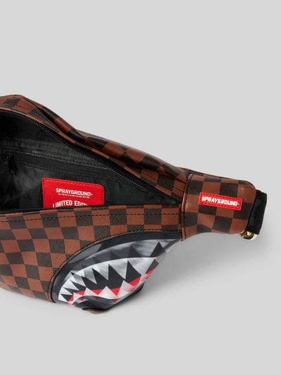 Sprayground Torba na długim pasku z naszywką z logo model ‘SIP LENTICULAR CHOMP’ Średniobrązowy 5