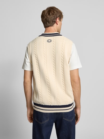 PROHIBITED Pullunder mit V-Ausschnitt Modell 'Dream' Offwhite 5