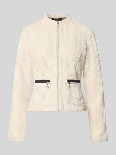 Produktfoto, Regular Fit Kurzblazer mit Viskose-Anteil Modell 'NOS JULI' von Betty Barclay, kremowy kolor, faktura o wyraźnym splocie, damski blazer