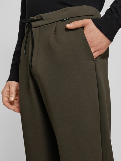 CK Calvin Klein Comfort Fit Sweatpants mit Label-Detail Oliv 3