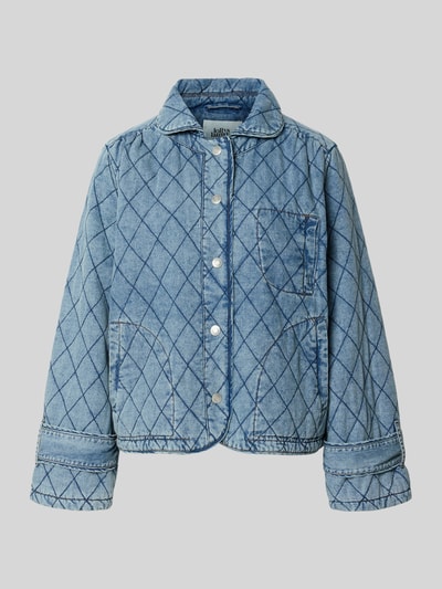 Produktfoto, Jacke mit Steppnähten Modell 'Viola' von LOLLYS LAUNDRY im Denim-Look, blauer Baumwoll-Mix mit Umlegekragen und Knopfleiste.