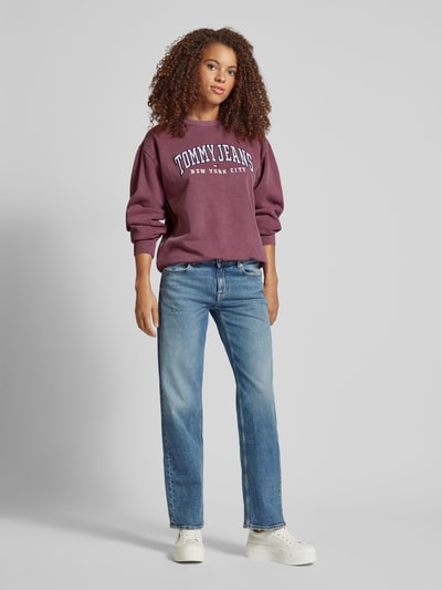 Tommy Jeans Sweatshirt mit Label-Stitching Modell 'VARSITY CREW' Hellrot 1