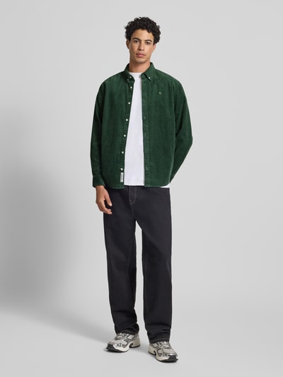 Carhartt Work In Progress Koszula casualowa o kroju regular fit z imitacji sztruksu model ‘Madison’ Ciemnozielony 1