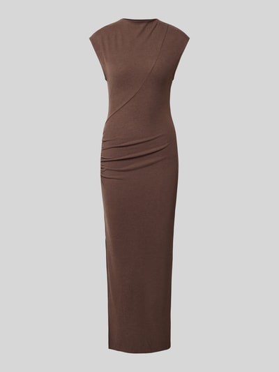 Produktfoto, Maxikleid mit Raffungen Modell 'BASILA' von MANGO in Braun, figurbetonter Schnitt, Viskose-Mix, Seitenschlitz, schlichte Textur.