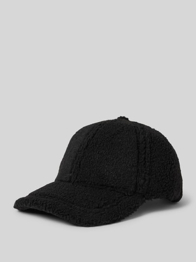 Loevenich Basecap aus Teddyfell Black 1