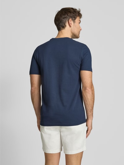 Christian Berg Men T-Shirt mit Label-Stitching Dunkelblau 5