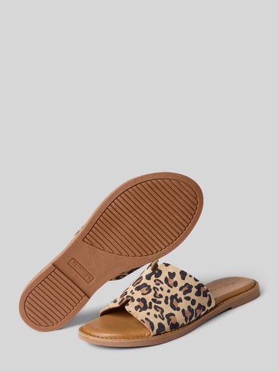 Produktfoto, Pantoletten aus echtem Leder von Tamaris mit Optik:Allover-Muster, Animal-Print, Label-Prägung, strukturiert, Schlupf/offen, abgerundete Schuhspitze, flache Absatzform, Materialverarbeitung: Nubuk