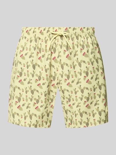 Produktfoto, Regular Fit Badehose mit Allover-Motiv-Print von Colmar Originals, gelber Stoff mit grün-rotem Kaktus-Allover-Motiv-Print, elastischer Bund mit Tunnelzug, Herren Badehose