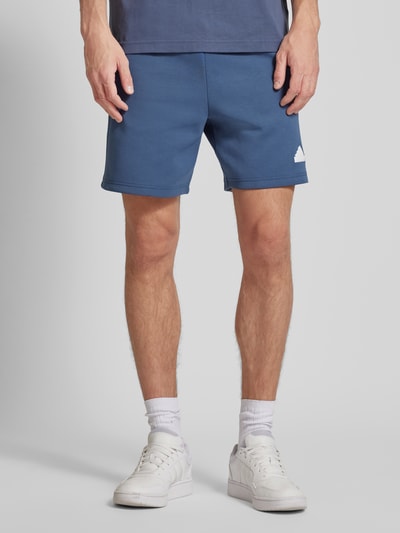 ADIDAS SPORTSWEAR Regular Fit Sweatshorts mit Label-Patch Dunkelblau 4