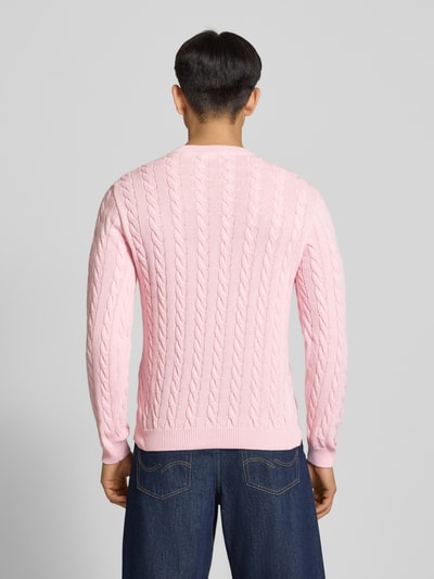 REVIEW Strickpullover mit Zopfmuster und Logo-Stitching Fuchsia 5