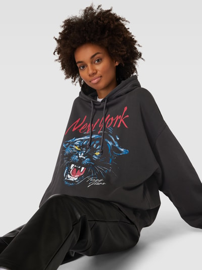 Tommy Jeans Bluza o kroju oversized z kapturem i nadrukiem z motywem model ‘PANTHER’ Czarny 3