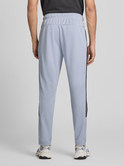 adidas Training Slim Fit Sweatpants mit Logo-Print Mittelgrau 5
