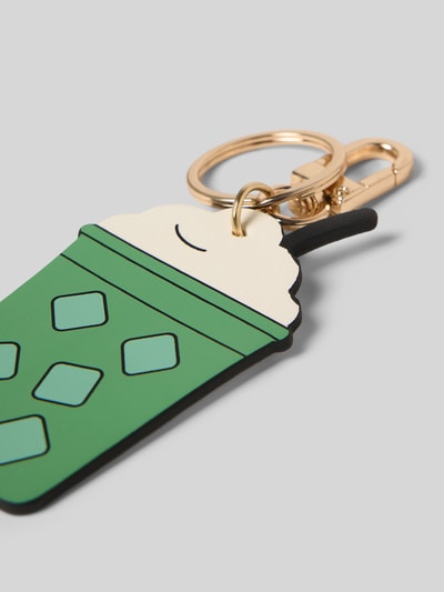 Productfoto, Sleutelhanger met karabijnhaak Modell 'MY MATCHA LATTE' van Seidenfelt, metallic ring, motiefhanger, groene tinten, glad oppervlak
