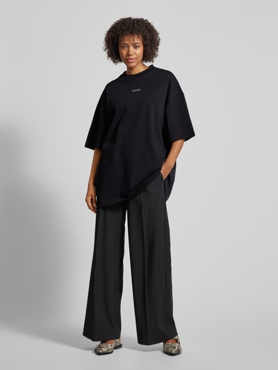 Karo Kauer Oversized T-Shirt mit Label-Patch Black 1